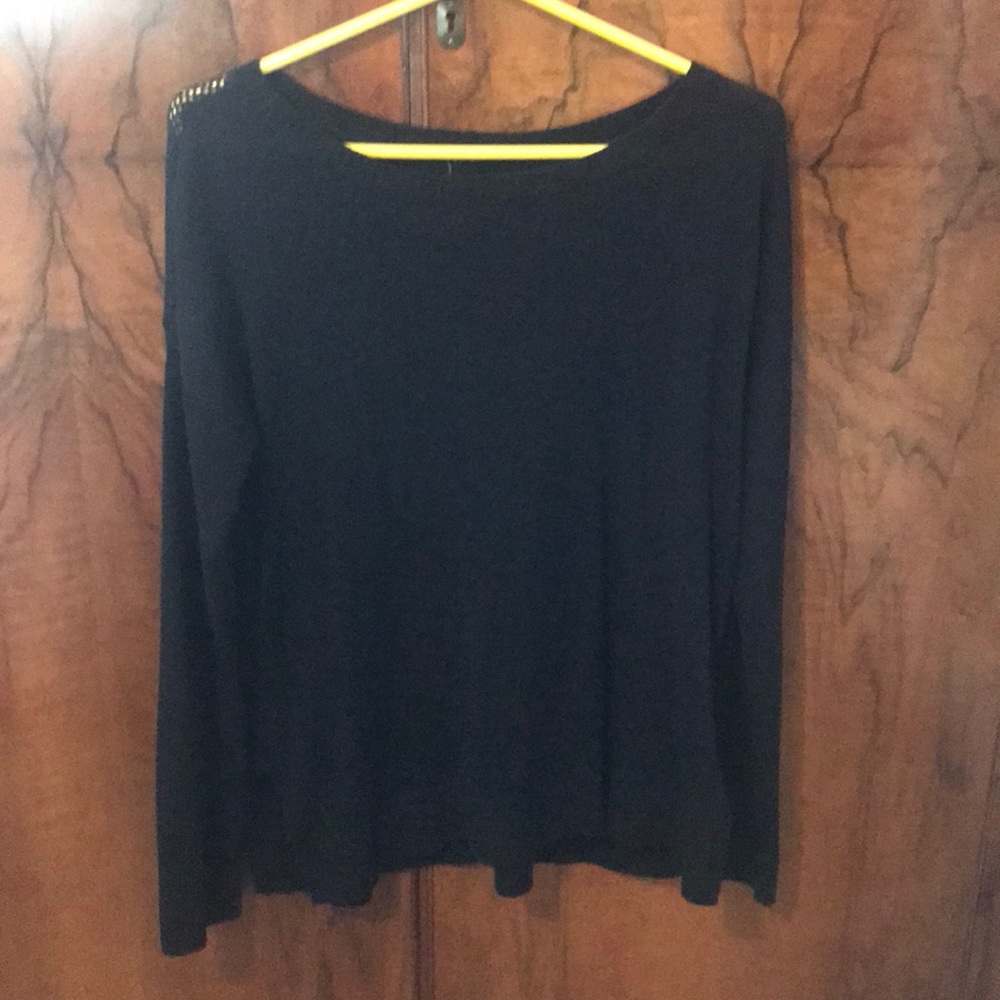 GUC lululemon mesh back sweater. Size 6
